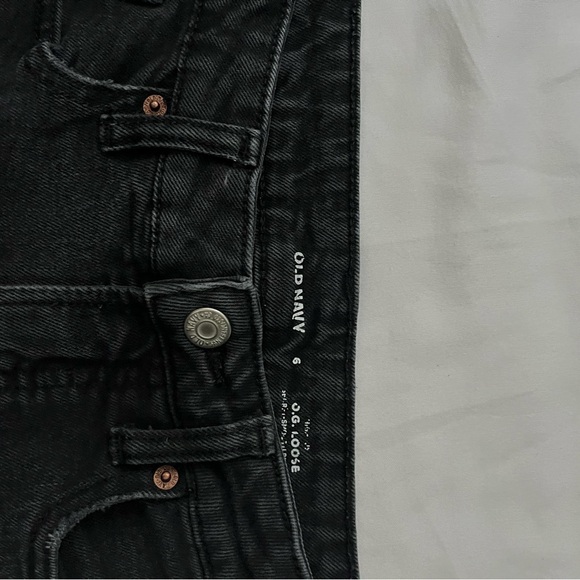 Old Navy Charcoal Denim Jeans - Picture 2 of 2